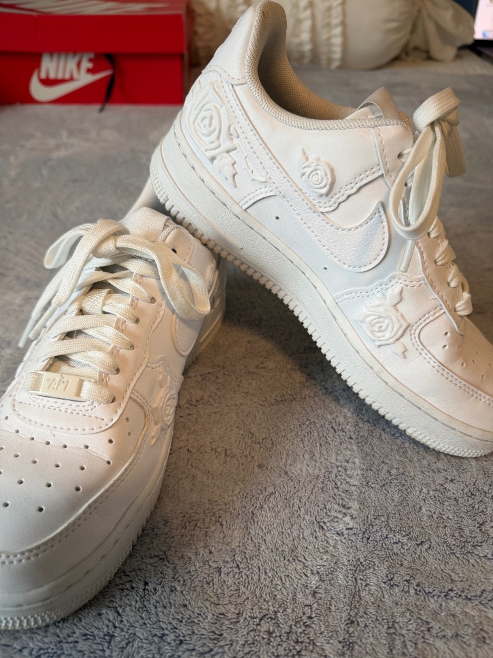 Nike white flower airforce 1